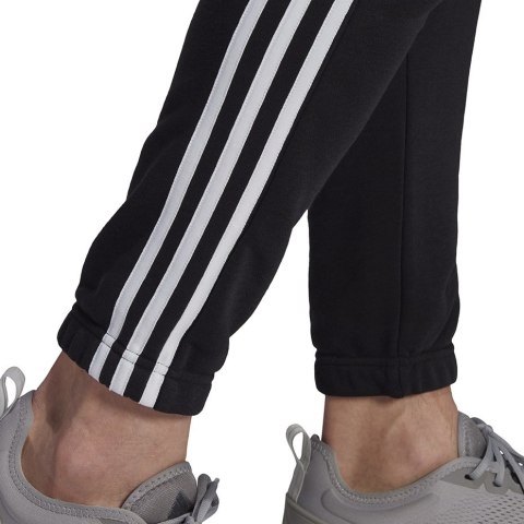 Spodnie męskie adidas Essentials Tapered Elasticcuff 3 Stripes Pant czarne GK8829 Adidas