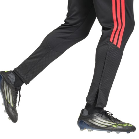 Spodnie męskie adidas Tiro 26 Competition czarno-czerwone KA5122 Adidas